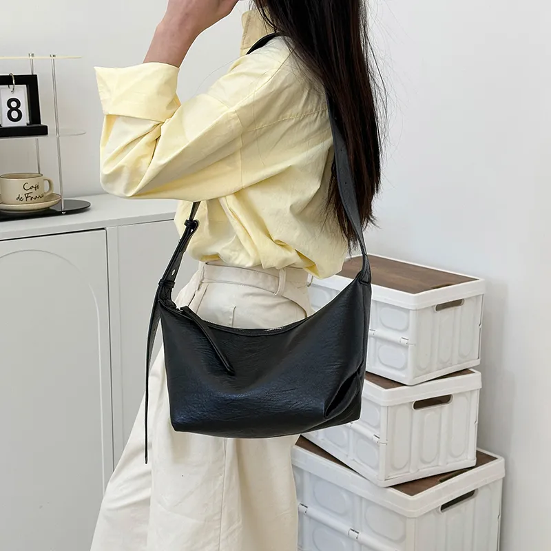 Yalu PU Shoulder Bag Women's Black/Brown/Gray/Red/White-2