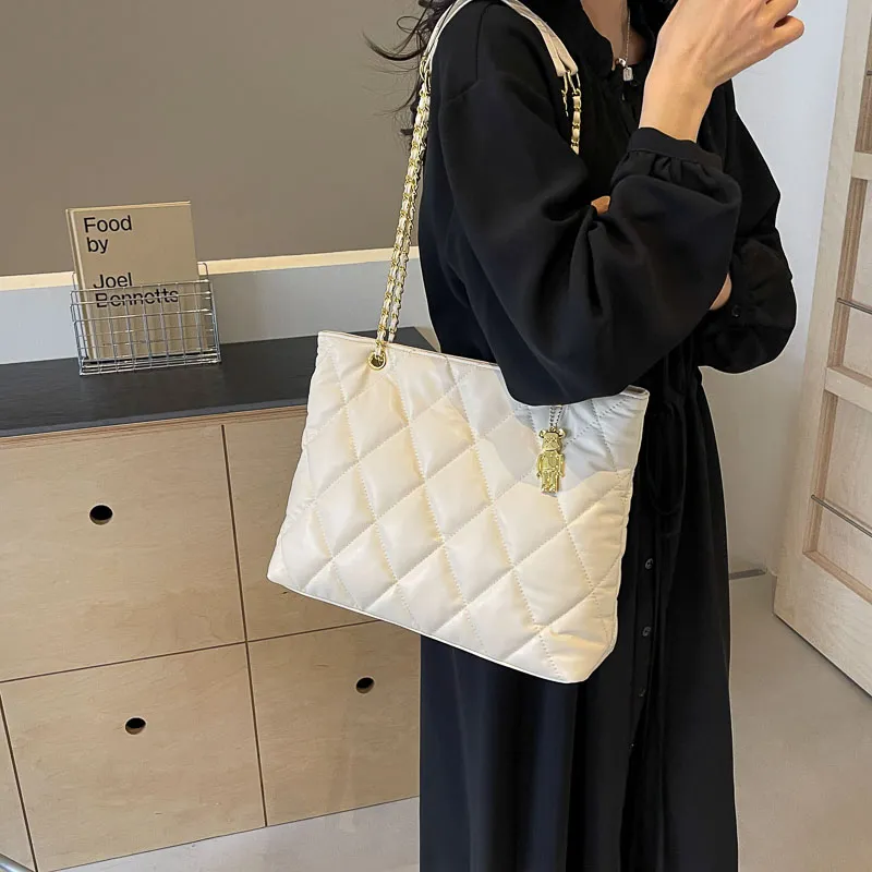 Yalu PU Shoulder Bag Women's Black/Ecru-9