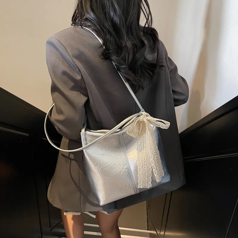 Yalu PU Shoulder Bag Regular Women's Black/Ecru/Pink/Silver/Blue-16
