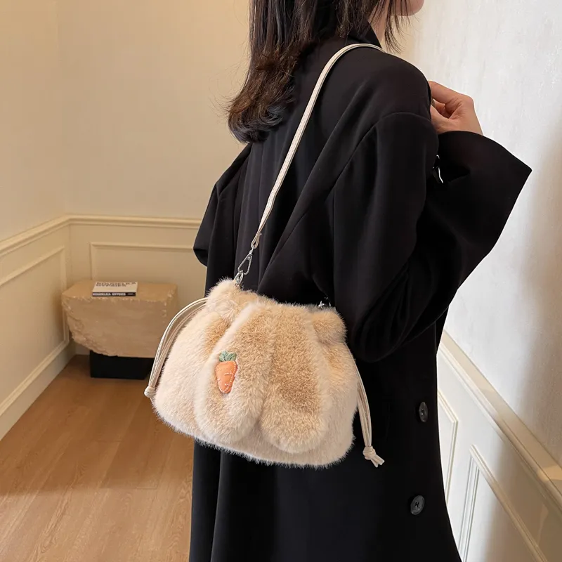 Yalu Plush One Shoulder Handbag Regular Women's Multicolor-24