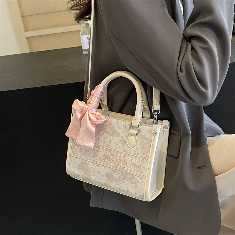 Yalu Oxford Shoulder Bag, Crossbody Bag, Handbag Women's Silver/Ecru-11