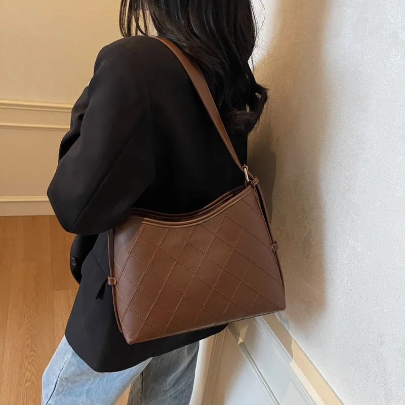 Yalu PU Shoulder Bag Regular Women's Coffee/Ecru/Black-3