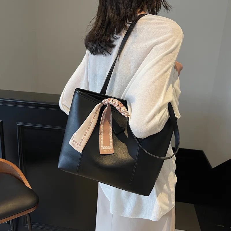 Yalu PU Tote Bag, Shopping Bag, Shoulder Bag Large Size Regular Women's Multicolor-13