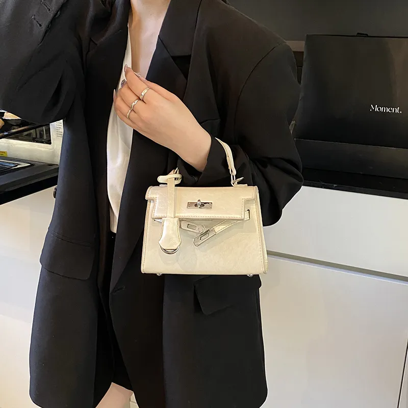 Yalu PU One Shoulder Handbag Women's Black/Ecru/Pink/Silver-11