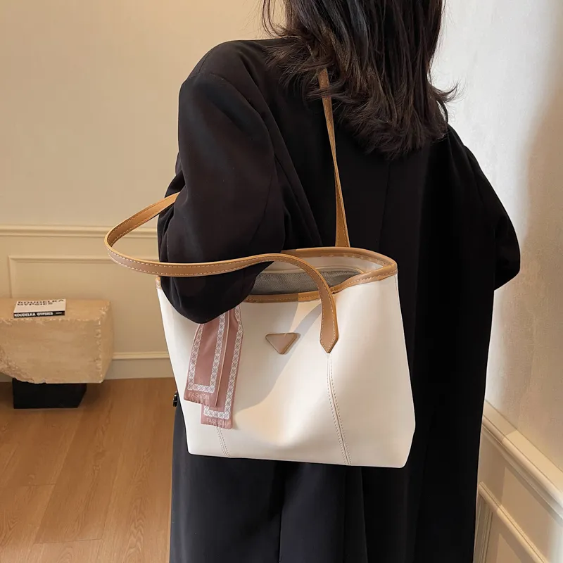 Yalu PU Tote Bag, Shopping Bag, Shoulder Bag Large Size Regular Women's Multicolor-17