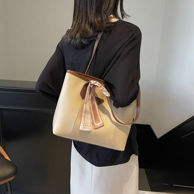 Yalu PU Tote Bag, Shopping Bag, Shoulder Bag Large Size Regular Women's Multicolor-6