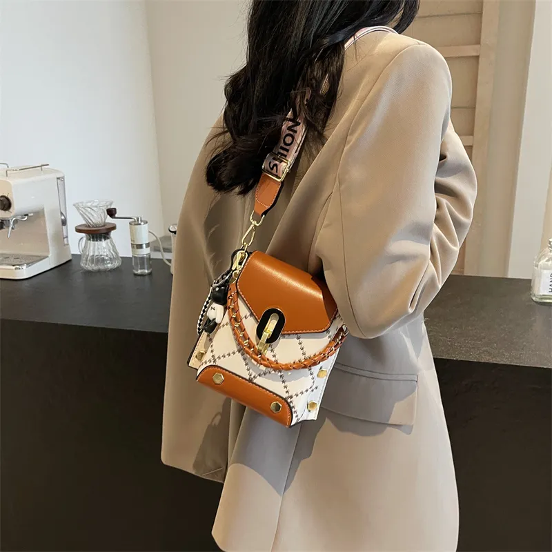 Yalu PU One Shoulder Handbag Women's Multicolor-46