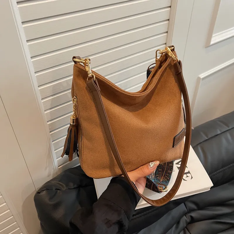 Yalu Suede Shoulder Bag Handbag Crossbody Bag Regular Women's Khaki/Brown/Black/Coffee-10