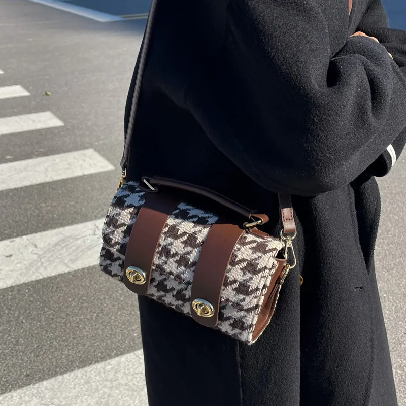 Yalu Woolen Shoulder Bags Handbags Women's Black/Coffee-13