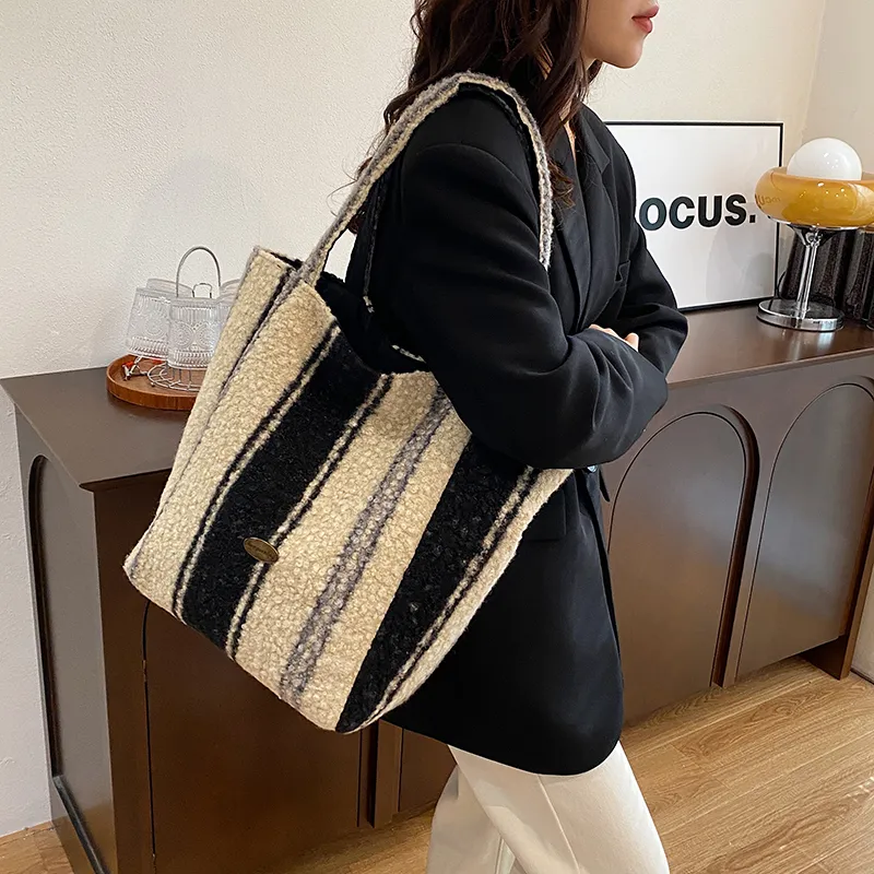 Yalu Plush Shoulder Bag Tote Regular Women's Vertical Stripes/Leopard Print-3