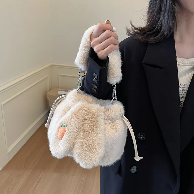 Yalu Plush One Shoulder Handbag Regular Women's Multicolor-1