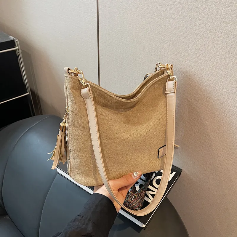 Yalu Suede Shoulder Bag Handbag Crossbody Bag Regular Women's Khaki/Brown/Black/Coffee-4