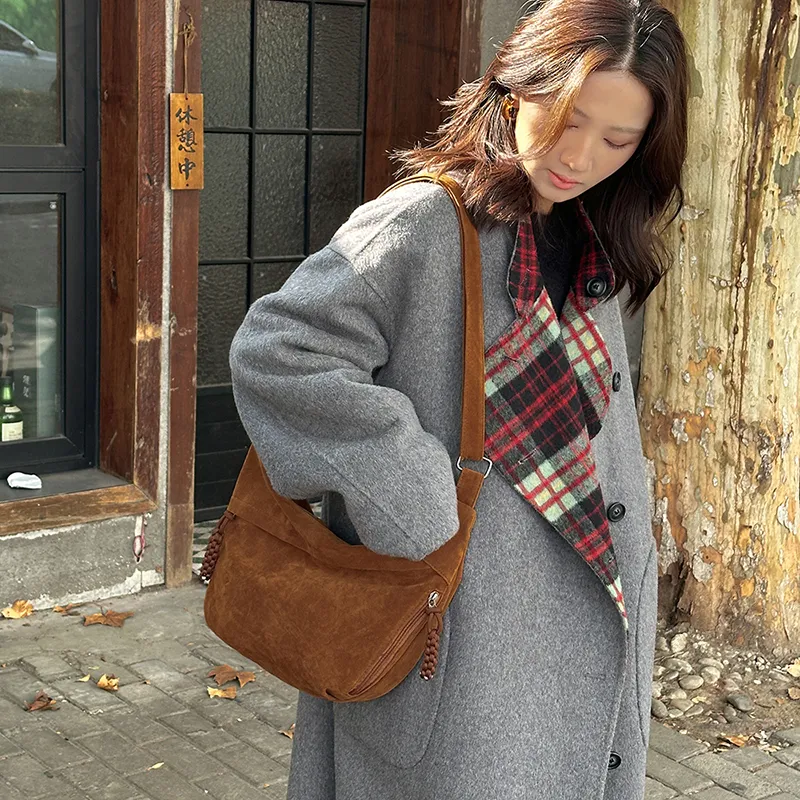 Yalu Suede Crossbody Bag, Shoulder Bag Regular Women's Multicolor-19