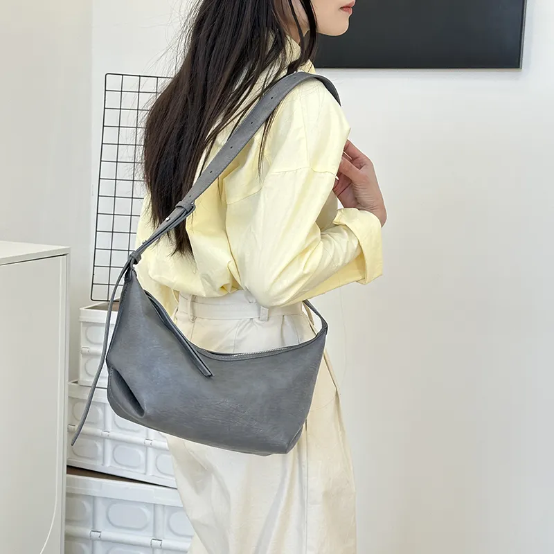 Yalu PU Shoulder Bag Women's Black/Brown/Gray/Red/White-12
