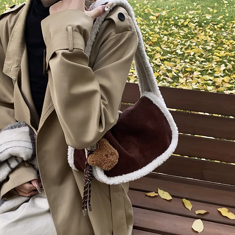Yalu Suede Shoulder Bag Regular Women's Ecru/Light Brown/Coffee-17