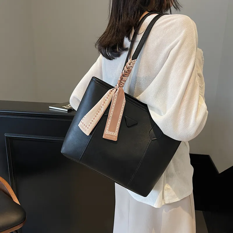 Yalu PU Tote Bag, Shopping Bag, Shoulder Bag Large Size Regular Women's Multicolor-9