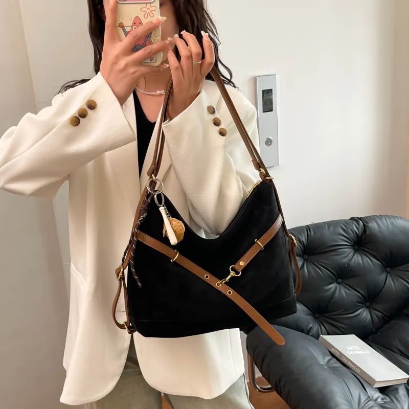 Yalu Velour Shoulder Bag Regular Women's Brown/Black/Coffee-2