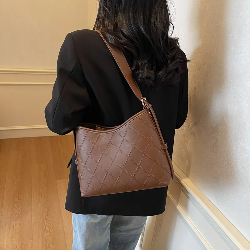Yalu PU Shoulder Bag Regular Women's Coffee/Ecru/Black-4