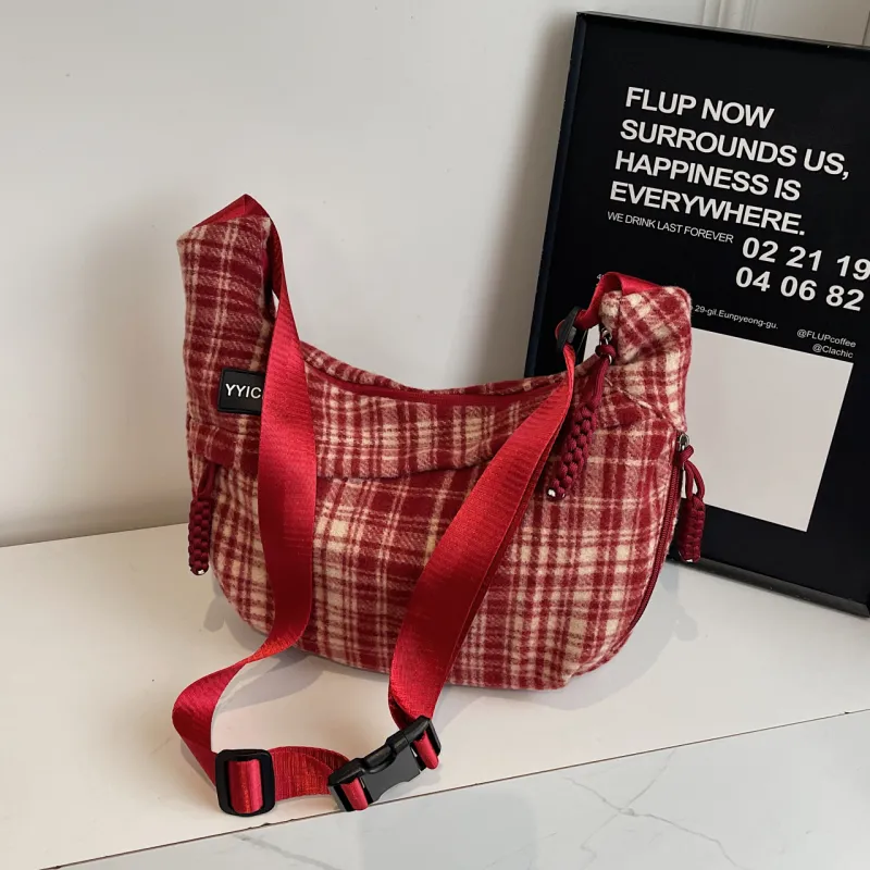 Yalu Woolen Crossbody Bag Regular Women's Black/Dark Coffee/Light Coffee/Red-15