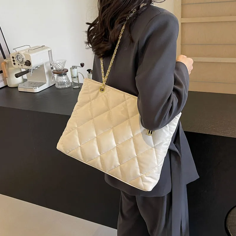 Yalu PU Shoulder Bag Women's Black/Ecru-11