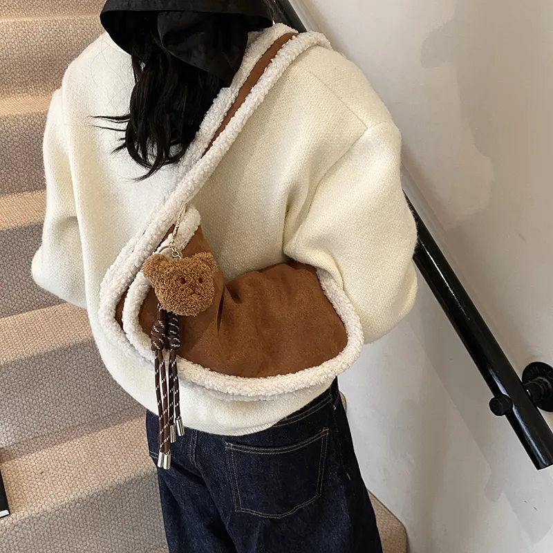 Yalu Suede Shoulder Bag Regular Women's Ecru/Light Brown/Coffee-13