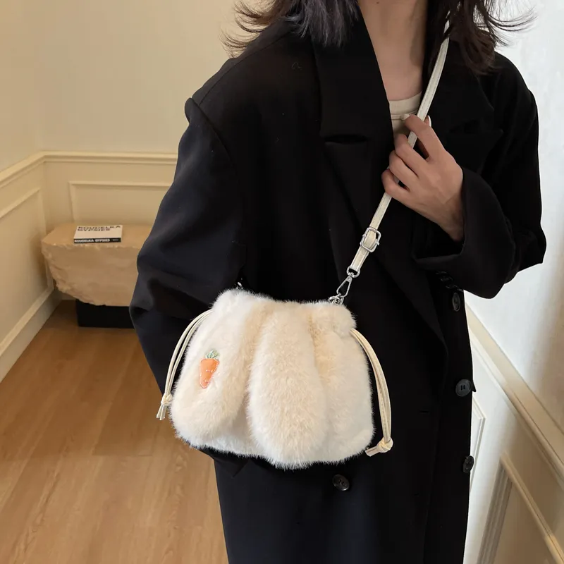 Yalu Plush One Shoulder Handbag Regular Women's Multicolor-25