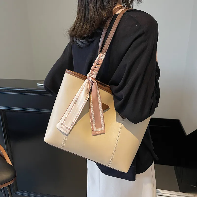 Yalu PU Tote Bag, Shopping Bag, Shoulder Bag Large Size Regular Women's Multicolor-2