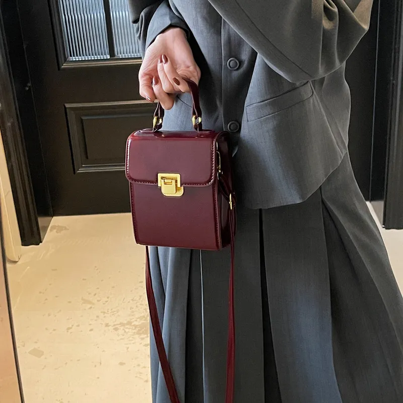 Yalu PU Crossbody Handbag Regular Women's Black/Ancora Red/Brown/Coffee-10
