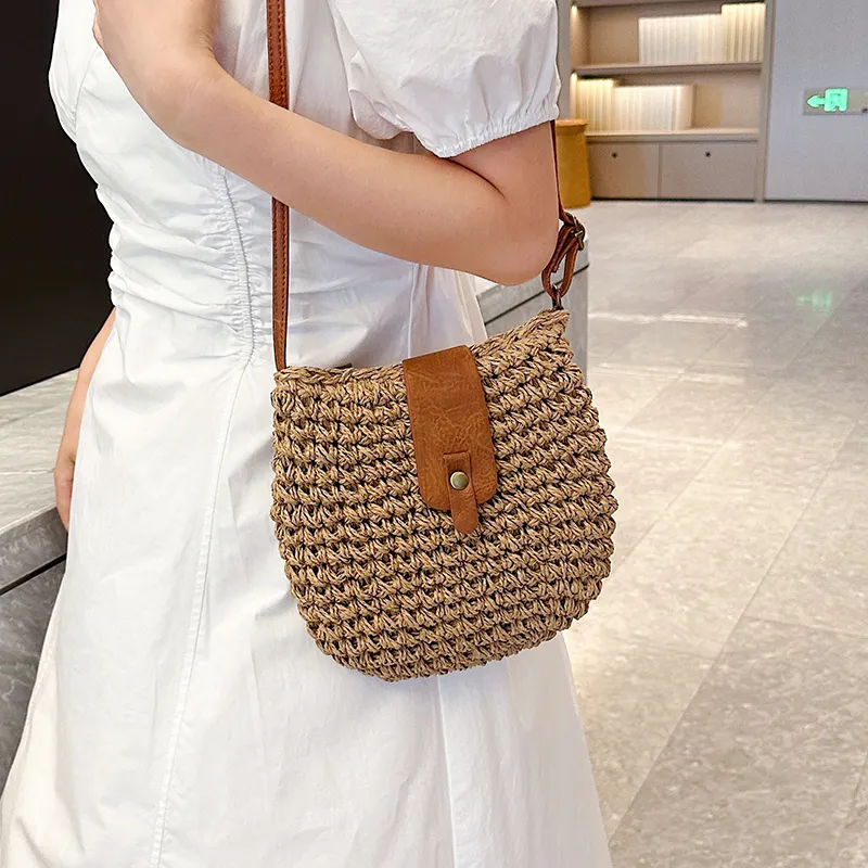 Yalu Straw Woven Shoulder Bag Women's Khaki-5
