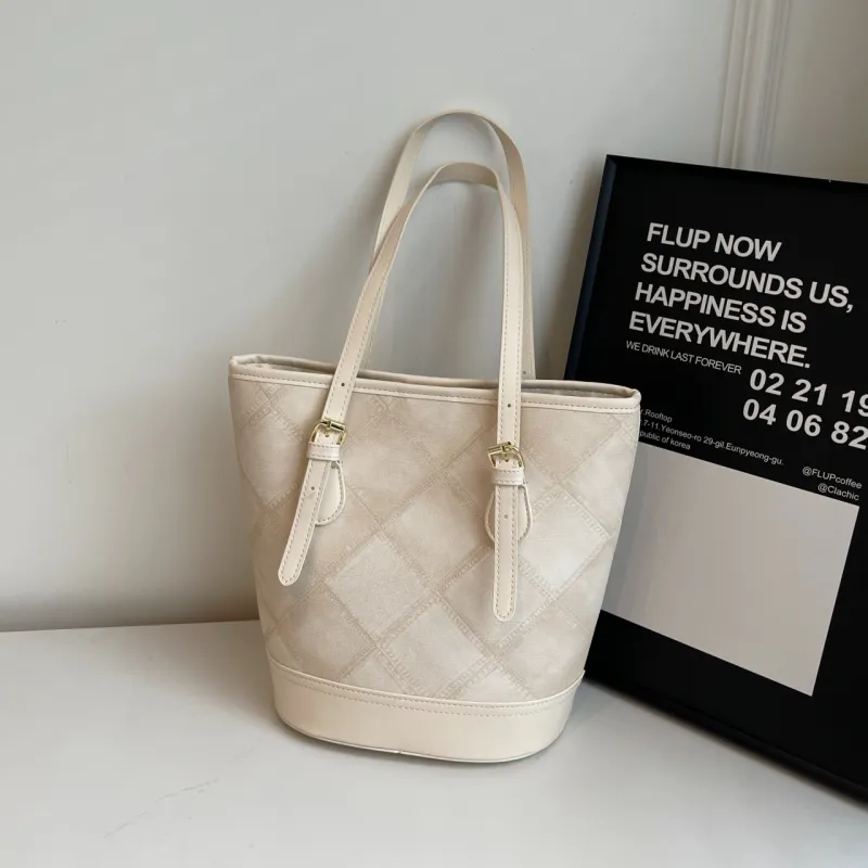 Yalu PU Shoulder Bag Women's Black/Ecru/Silver/Blue-9