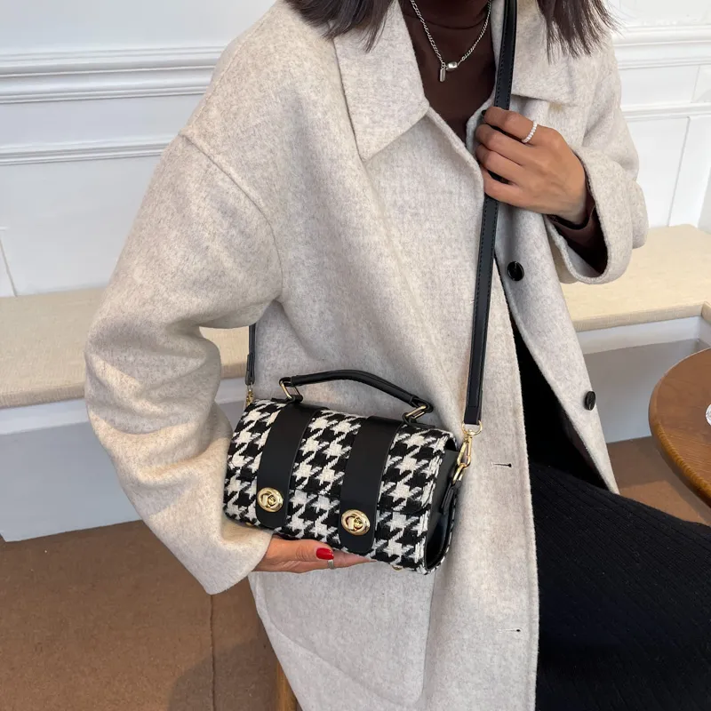 Yalu Woolen Shoulder Bags Handbags Women's Black/Coffee-2