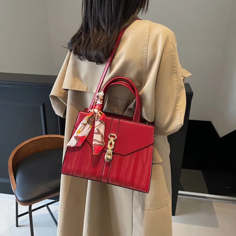 Yalu PU One Shoulder Handbags Women's Burgundy/Khaki-2