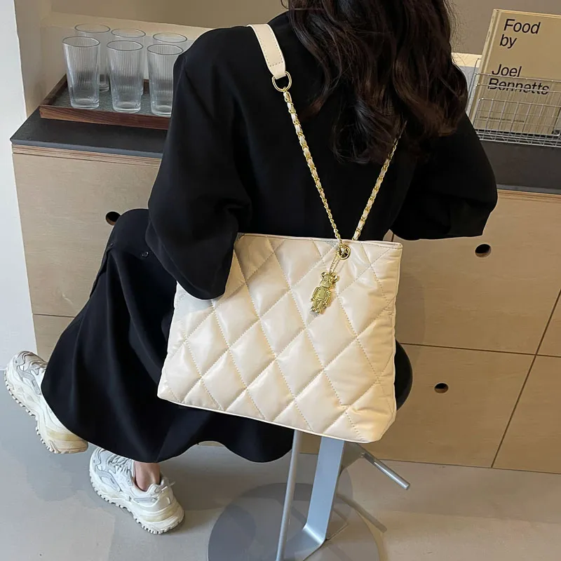 Yalu PU Shoulder Bag Women's Black/Ecru-10
