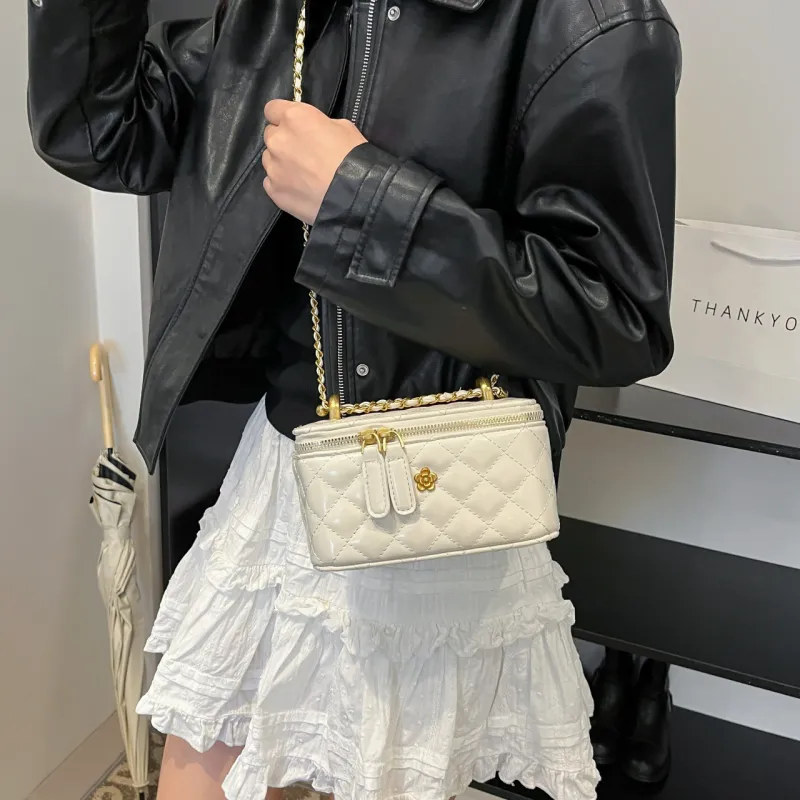 Yalu PU Shoulder Bag Women's Black/Red/White-18