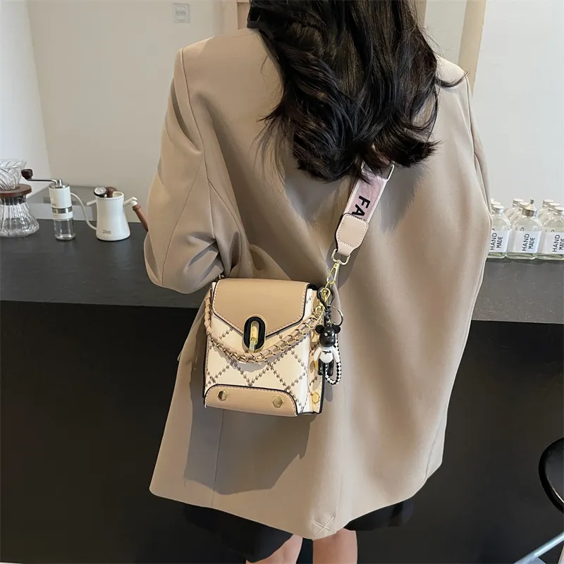 Yalu PU One Shoulder Handbag Women's Multicolor-18