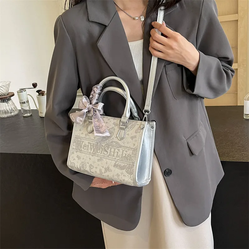 Yalu Oxford Shoulder Bag, Crossbody Bag, Handbag Women's Silver/Ecru-2