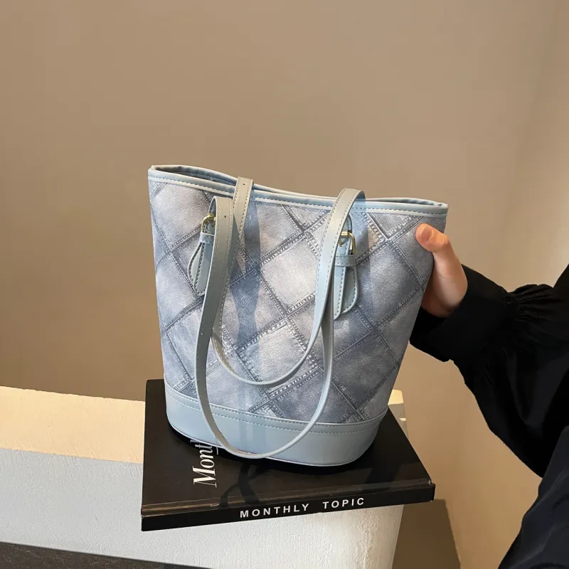 Yalu PU Shoulder Bag Women's Black/Ecru/Silver/Blue-19