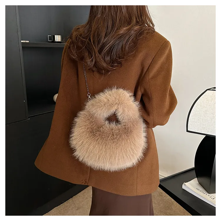 Yalu Plush Handbag, Shoulder Bag Women's Multicolor-6