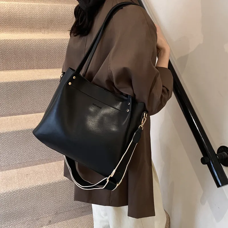 Yalu PU Shoulder Bag, Handbag Women's White/Black/Brown/Coffee-15