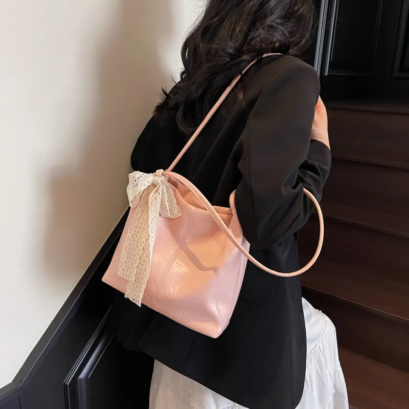 Yalu PU Shoulder Bag Regular Women's Black/Ecru/Pink/Silver/Blue-10