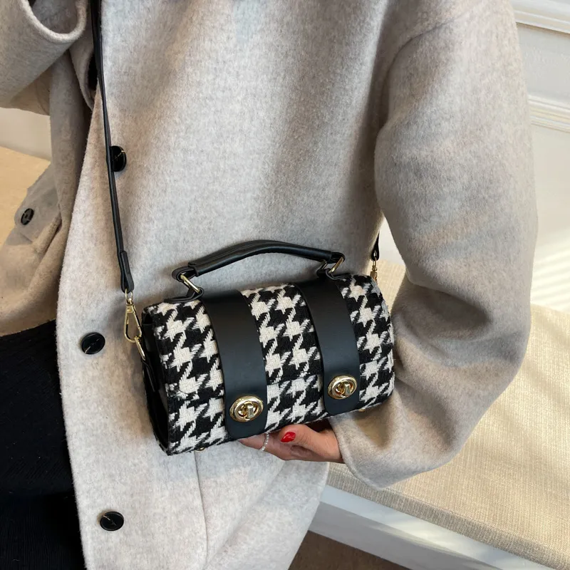 Yalu Woolen Shoulder Bags Handbags Women's Black/Coffee-5