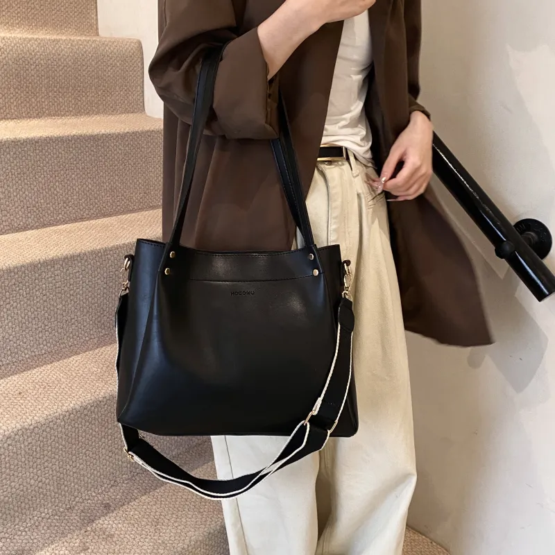 Yalu PU Shoulder Bag, Handbag Women's White/Black/Brown/Coffee-16