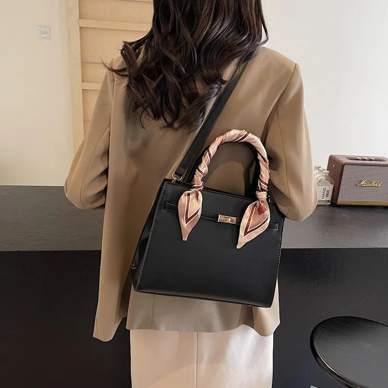 Yalu PU Handbag, Shoulder Bag, Crossbody Bag Regular Women's Black/Red-2