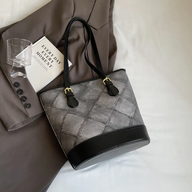Yalu PU Shoulder Bag Women's Black/Ecru/Silver/Blue-2
