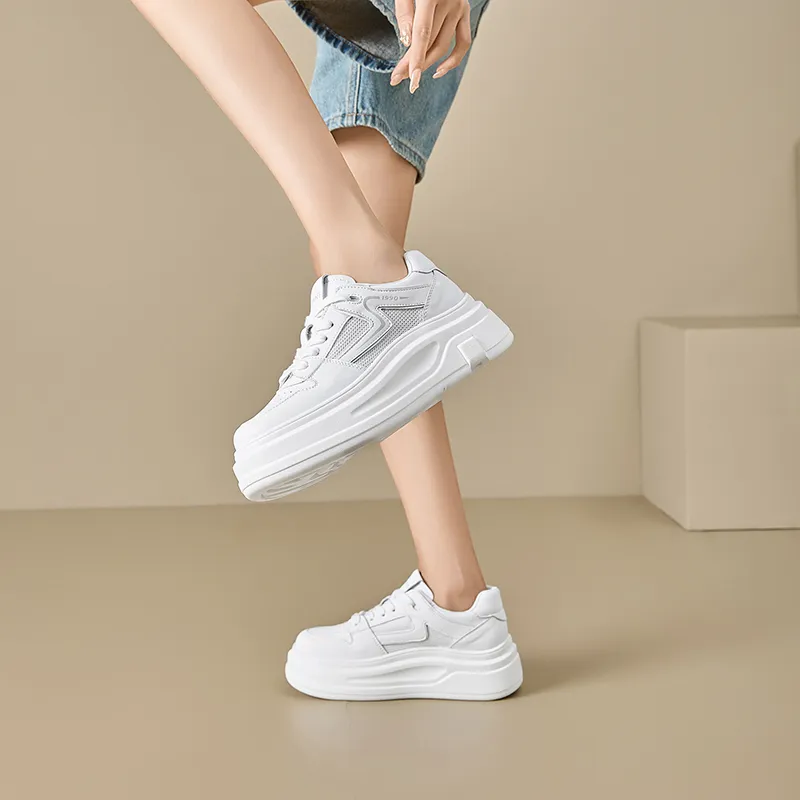 DAPHNE Low Top Skateboard Shoes Women's-3