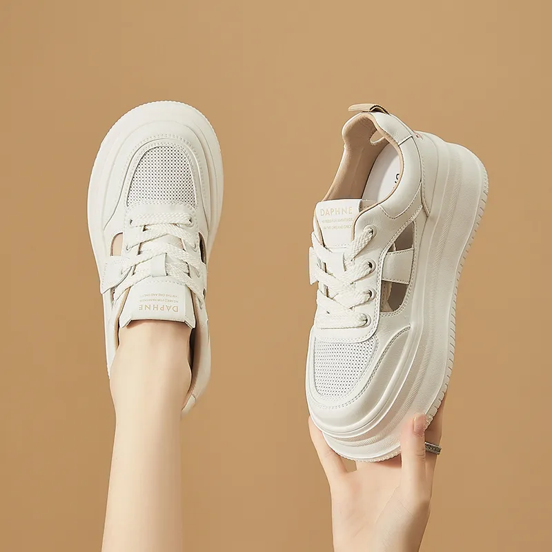 DAPHNE Low Top Skateboard Shoes Women's-3