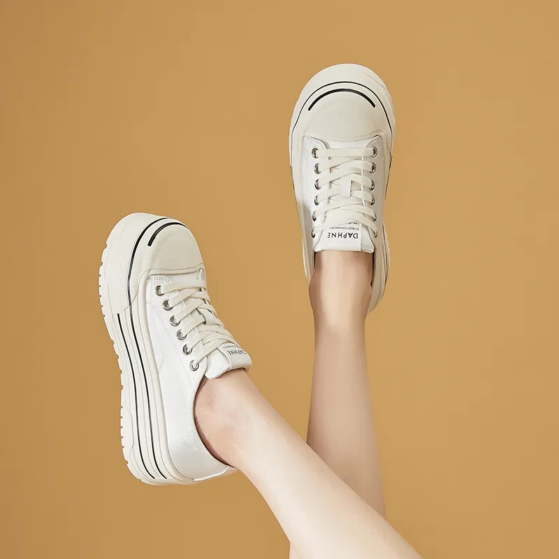 DAPHNE Low Top Skateboard Shoes Women's-7