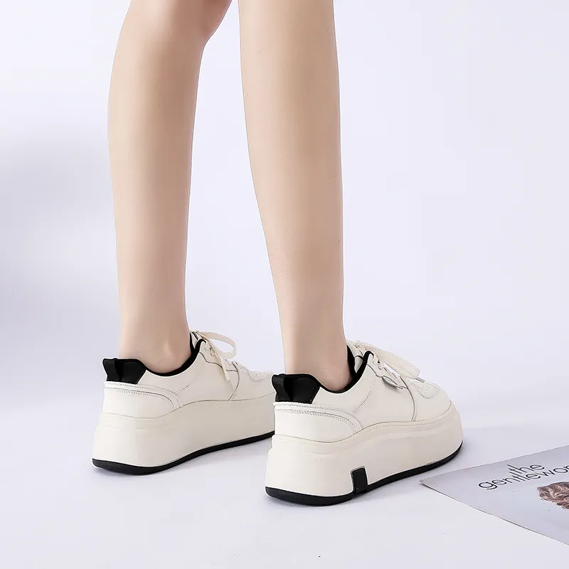 DAPHNE Low Top Skateboard Shoes Women's-3