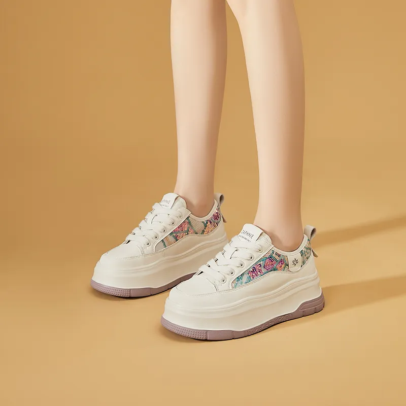 DAPHNE Low Top Skateboard Shoes Women's-4