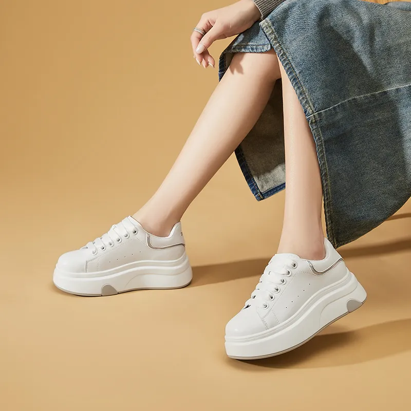 DAPHNE Low Top Skateboard Shoes Women's-6